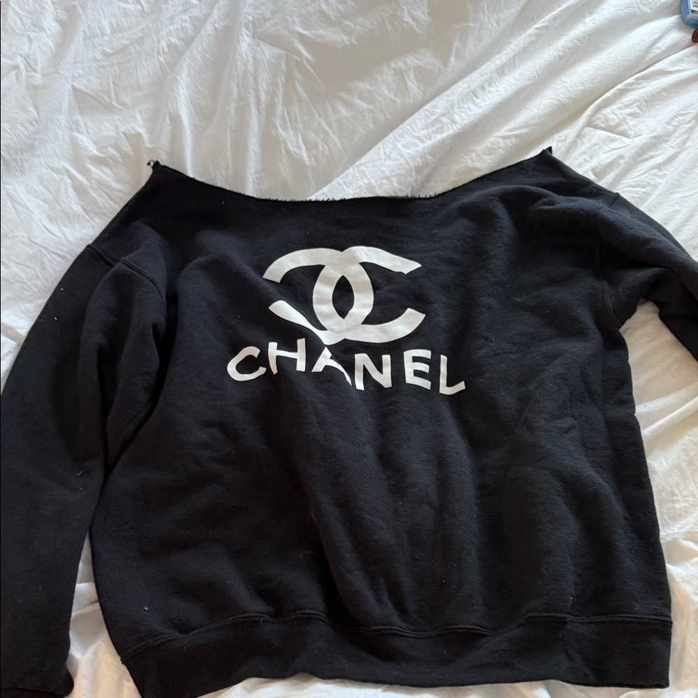 Chanel over shoulder top